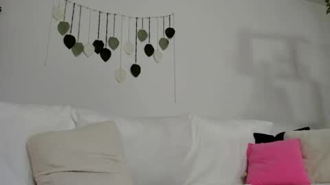rachel__lips online show from May 31, 2026, 9:05 am