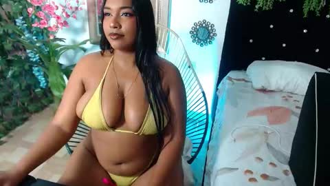 Valentina  online show from March 19, 2026, 11:42 pm