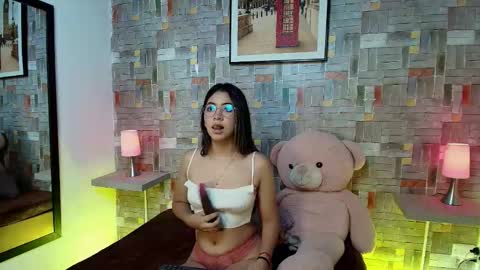 Rachel online show from October 26, 2025, 1:39 pm