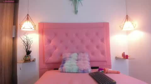 Snapshot of rachel_rivera99 chatting on February 18, 2025, 2:38 pm rachel_rivera99 online show from February 18, 2025, 2:38 pm