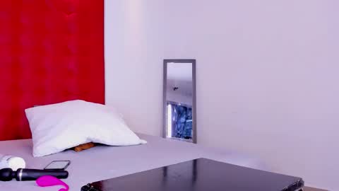  DALIANA  online show from November 3, 2025, 8:32 pm