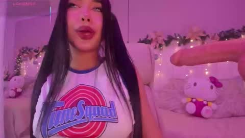 Snapshot of rachel_ross07 chatting on December 15, 2025, 8:24 pm Mariana online show from December 15, 2025, 8:24 pm