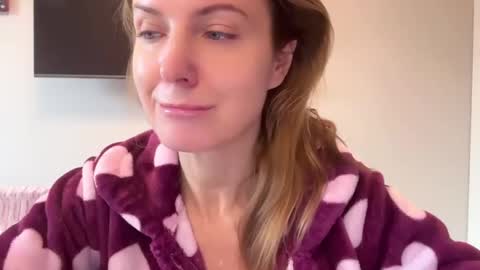Snapshot of rachelldelicious chatting on February 12, 2025, 9:52 am Rachel online show from February 12, 2025, 9:52 am