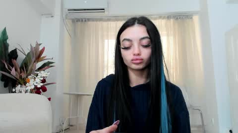 Rachell online show from May 18, 2026, 5:35 am