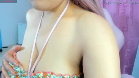 Snapshot of rachellward chatting on February 4, 2025, 10:21 am REY online show from February 4, 2025, 10:21 am