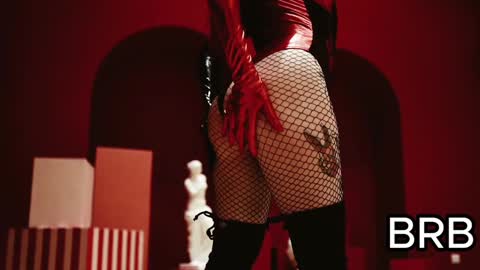 Snapshot of rachelqueen_ chatting on February 3, 2025, 2:13 pm Miko Pleasee help me get 100 likes online show from February 3, 2025, 2:13 pm