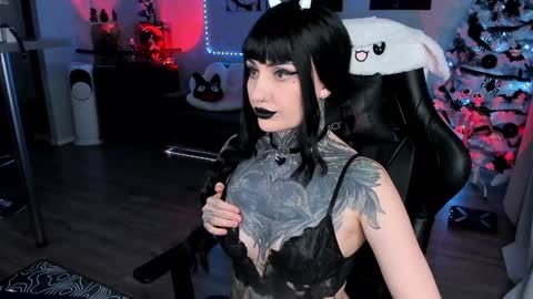 Snapshot of rachelqueen_ chatting on February 4, 2025, 2:10 pm Miko Pleasee help me get 100 likes online show from February 4, 2025, 2:10 pm