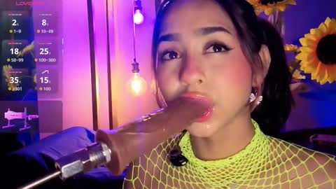 Snapshot of rachelruizz chatting on February 1, 2026, 7:45 pm RACHEL online show from February 1, 2026, 7:45 pm