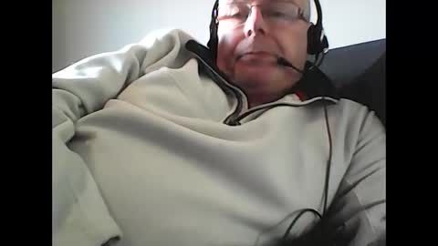 Snapshot of rader50 chatting on November 23, 2025, 8:47 am rader50 online show from November 23, 2025, 8:47 am