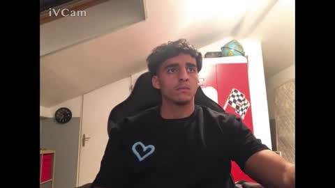 Snapshot of raes69 chatting on March 4, 2026, 6:14 pm raes online show from March 4, 2026, 6:14 pm