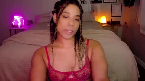 Snapshot of raewerks chatting on February 25, 2026, 8:02 am RaeWerks online show from February 25, 2026, 8:02 am