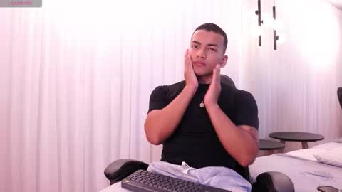 Snapshot of rafa_cruz chatting on March 2, 2026, 12:34 pm rafa_cruz online show from March 2, 2026, 12:34 pm