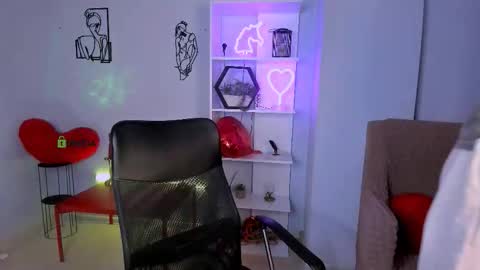 rafael online show from December 17, 2025, 8:59 pm