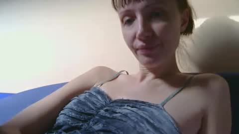 Rafaella online show from March 23, 2026, 2:43 pm