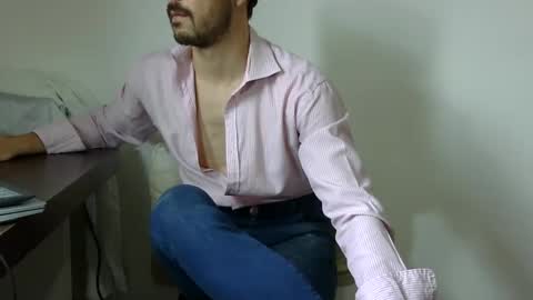 Snapshot of rafaelssk chatting on December 7, 2024, 2:02 pm elenacam online show from December 7, 2024, 2:02 pm