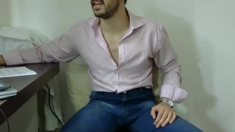 Snapshot of rafaelssk chatting on December 7, 2024, 5:42 pm elenacam online show from December 7, 2024, 5:42 pm