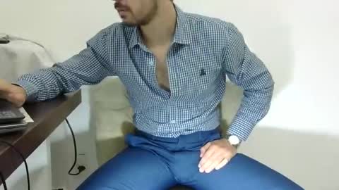 Snapshot of rafaelssk chatting on December 23, 2024, 9:16 am elenacam online show from December 23, 2024, 9:16 am