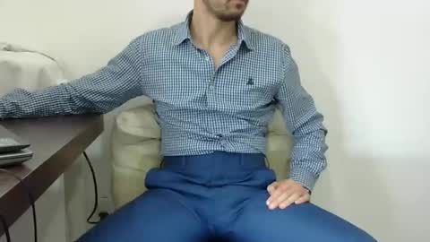 Snapshot of rafaelssk chatting on December 23, 2024, 5:00 pm elenacam online show from December 23, 2024, 5:00 pm