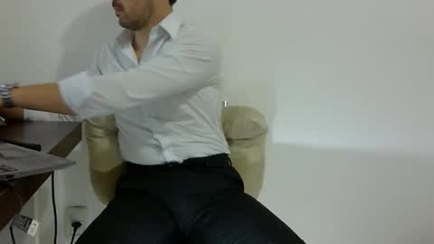 Snapshot of rafaelssk chatting on February 25, 2026, 9:19 am elenacam online show from February 25, 2026, 9:19 am