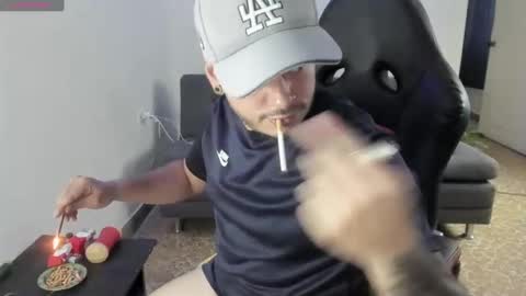 ragnar_lothbrok77 online show from October 3, 2025, 9:01 pm