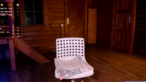 Snapshot of raichell_magicts chatting on October 1, 2025, 12:27 am 60 off online show from October 1, 2025, 12:27 am