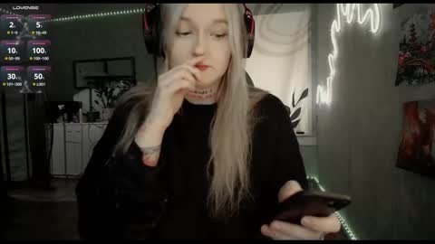 Snapshot of raiingurl chatting on December 2, 2024, 9:45 am Kate online show from December 2, 2024, 9:45 am