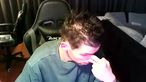 Snapshot of raimondo32 chatting on December 15, 2025, 6:23 pm Raimondo te Paste online show from December 15, 2025, 6:23 pm