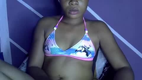 Snapshot of rainbow_baby26 chatting on November 28, 2025, 6:43 pm rainbow baby26 online show from November 28, 2025, 6:43 pm