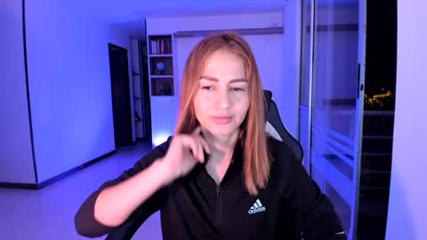 Snapshot of rainbow_jenny chatting on March 1, 2025, 3:53 am Jennyindependent model . online show from March 1, 2025, 3:53 am