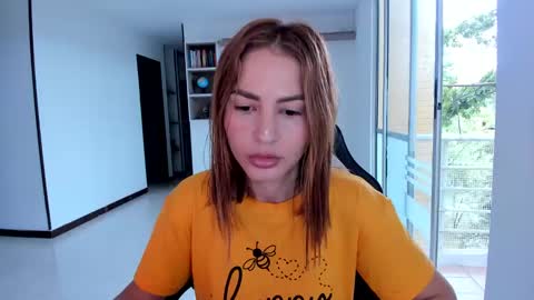Snapshot of rainbow_jenny chatting on March 2, 2025, 7:23 pm Jennyindependent model . online show from March 2, 2025, 7:23 pm