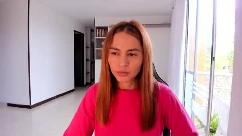 Snapshot of rainbow_jenny chatting on February 1, 2026, 6:17 pm Jennyindependent model . online show from February 1, 2026, 6:17 pm