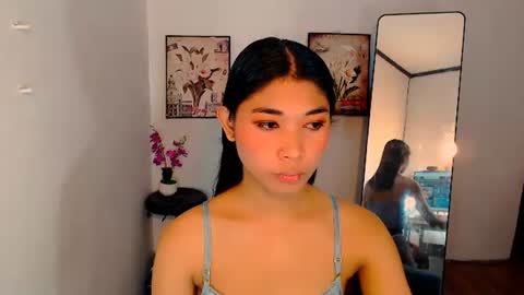 Snapshot of raindrizzle1706 chatting on December 15, 2025, 12:15 am raindrizzle1706 online show from December 15, 2025, 12:15 am