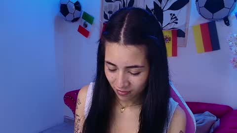 Snapshot of rainy_doll chatting on June 28, 2026, 12:00 pm Rainy online show from June 28, 2026, 12:00 pm
