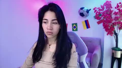 Snapshot of rainy_doll chatting on July 8, 2026, 12:09 pm Rainy online show from July 8, 2026, 12:09 pm