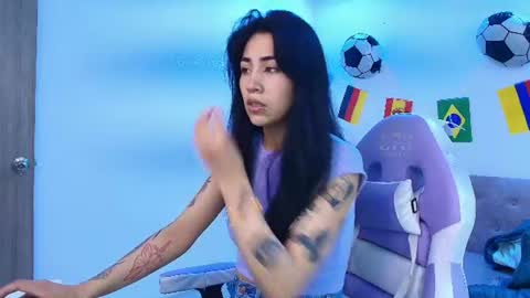 Snapshot of rainy_doll chatting on July 18, 2026, 11:47 am Rainy online show from July 18, 2026, 11:47 am