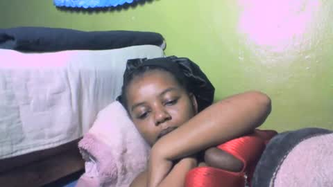 Snapshot of raissa75 chatting on September 18, 2025, 11:18 pm raissa75 online show from September 18, 2025, 11:18 pm