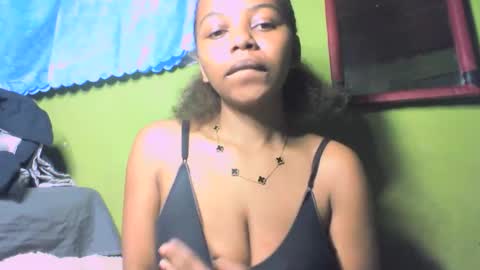 Snapshot of raissa75 chatting on September 30, 2025, 7:02 am raissa75 online show from September 30, 2025, 7:02 am