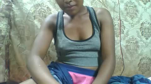 Snapshot of raissalove688460 chatting on May 30, 2026, 12:35 pm raissalove688460 online show from May 30, 2026, 12:35 pm
