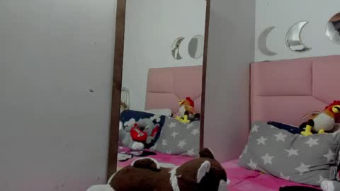  Nina  online show from May 20, 2026, 3:13 am