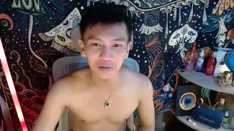 ralfhuge24 online show from May 20, 2026, 12:22 pm
