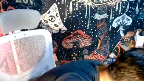 ralfhuge24 online show from May 27, 2026, 2:25 pm