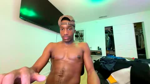 Snapshot of ralphiusx chatting on March 6, 2026, 2:08 am RalphiusX online show from March 6, 2026, 2:08 am