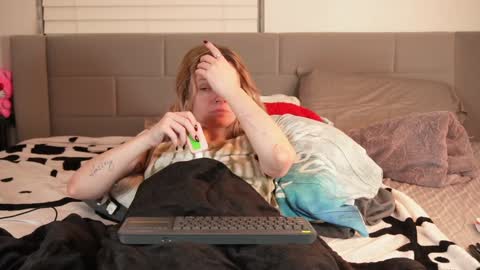 Snapshot of ramichick chatting on February 2, 2025, 9:40 am Rami online show from February 2, 2025, 9:40 am