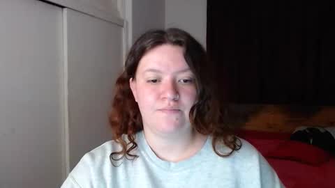 Snapshot of ramona15 chatting on April 28, 2026, 2:27 am Ramona online show from April 28, 2026, 2:27 am