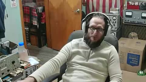 Snapshot of randalltotazz chatting on January 16, 2026, 8:35 pm Randall online show from January 16, 2026, 8:35 pm