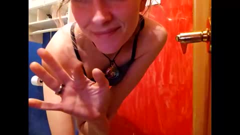 Randcandy77 online show from February 28, 2025, 9:44 pm