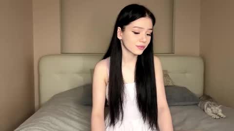 Luna online show from September 29, 2025, 11:59 am