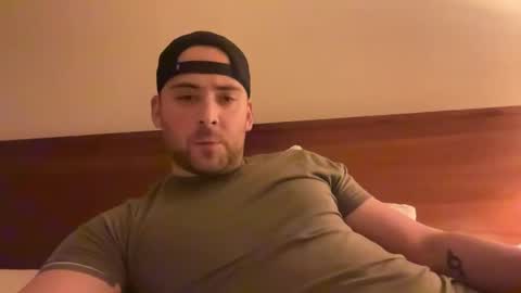 Snapshot of randomdude5950 chatting on January 17, 2025, 3:12 am randomdude5950 online show from January 17, 2025, 3:12 am