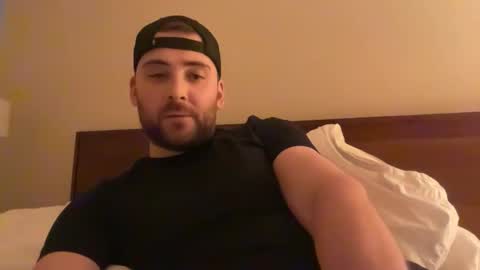 Snapshot of randomdude5950 chatting on February 13, 2026, 1:34 am randomdude5950 online show from February 13, 2026, 1:34 am