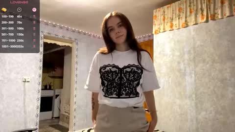 Lia online show from October 22, 2025, 5:24 pm